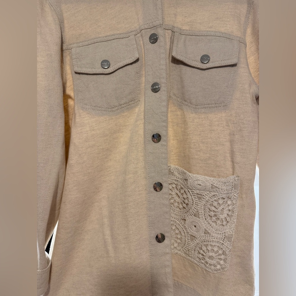 Rodebjer Shacket W/ Crocheted Pocket - Picture 3 of 10